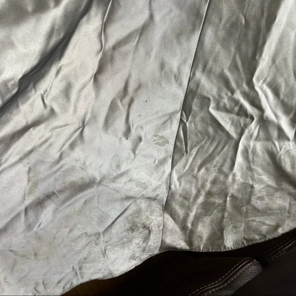 Love Gown mermaid style, worn once—- Needs to be dry cleaned to remove stain - Picture 10 of 10